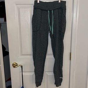 Lululemon joggers